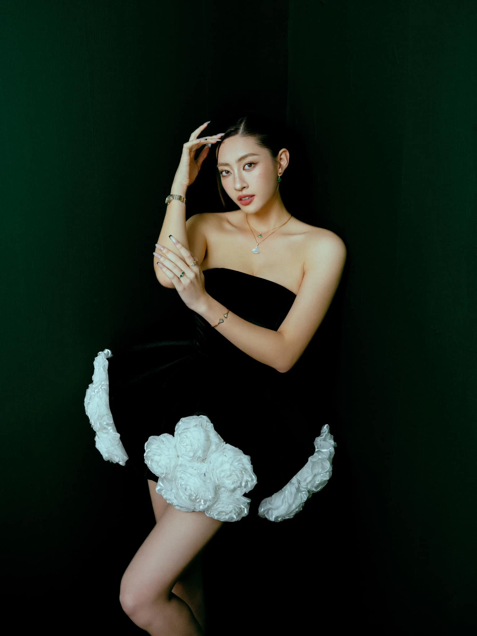 Lương thùy linh 5 Lương thùy linh 5