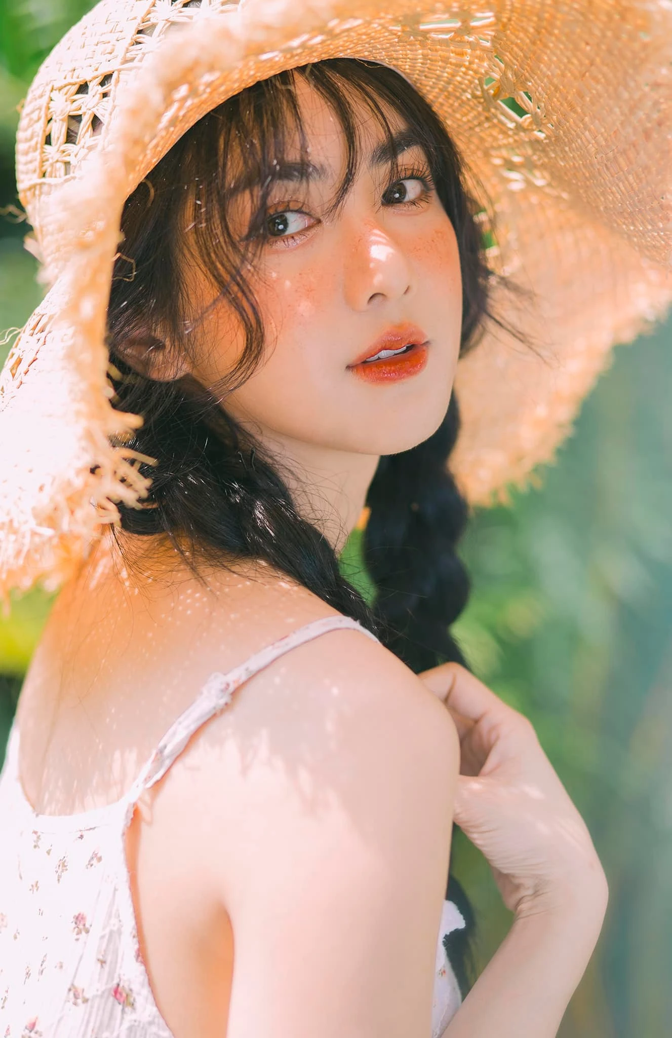 Hồ thị thùy linh 1 Hồ thị thùy linh 1