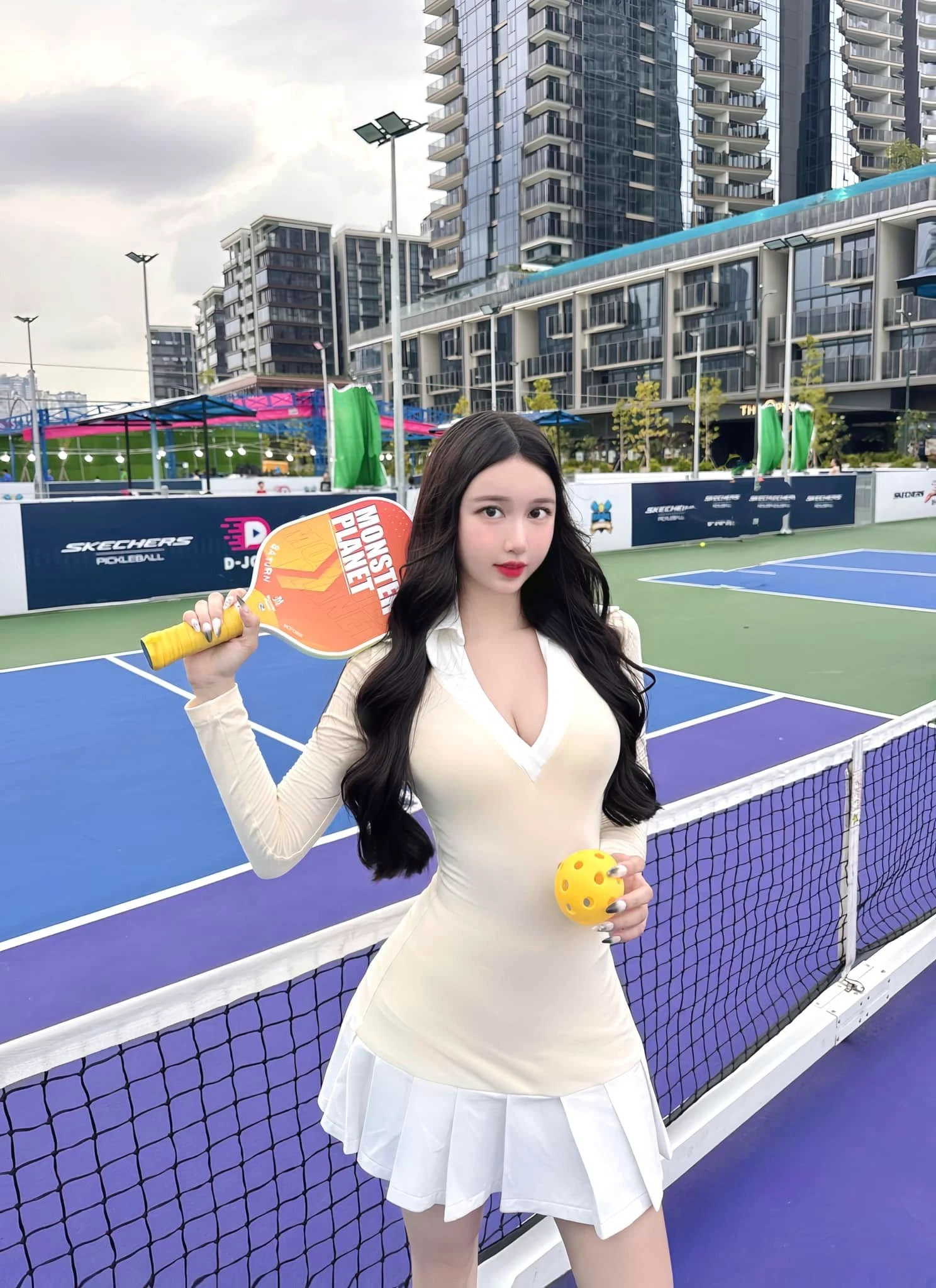 Hồ ngọc ý nhi 4 Hồ ngọc ý nhi 4