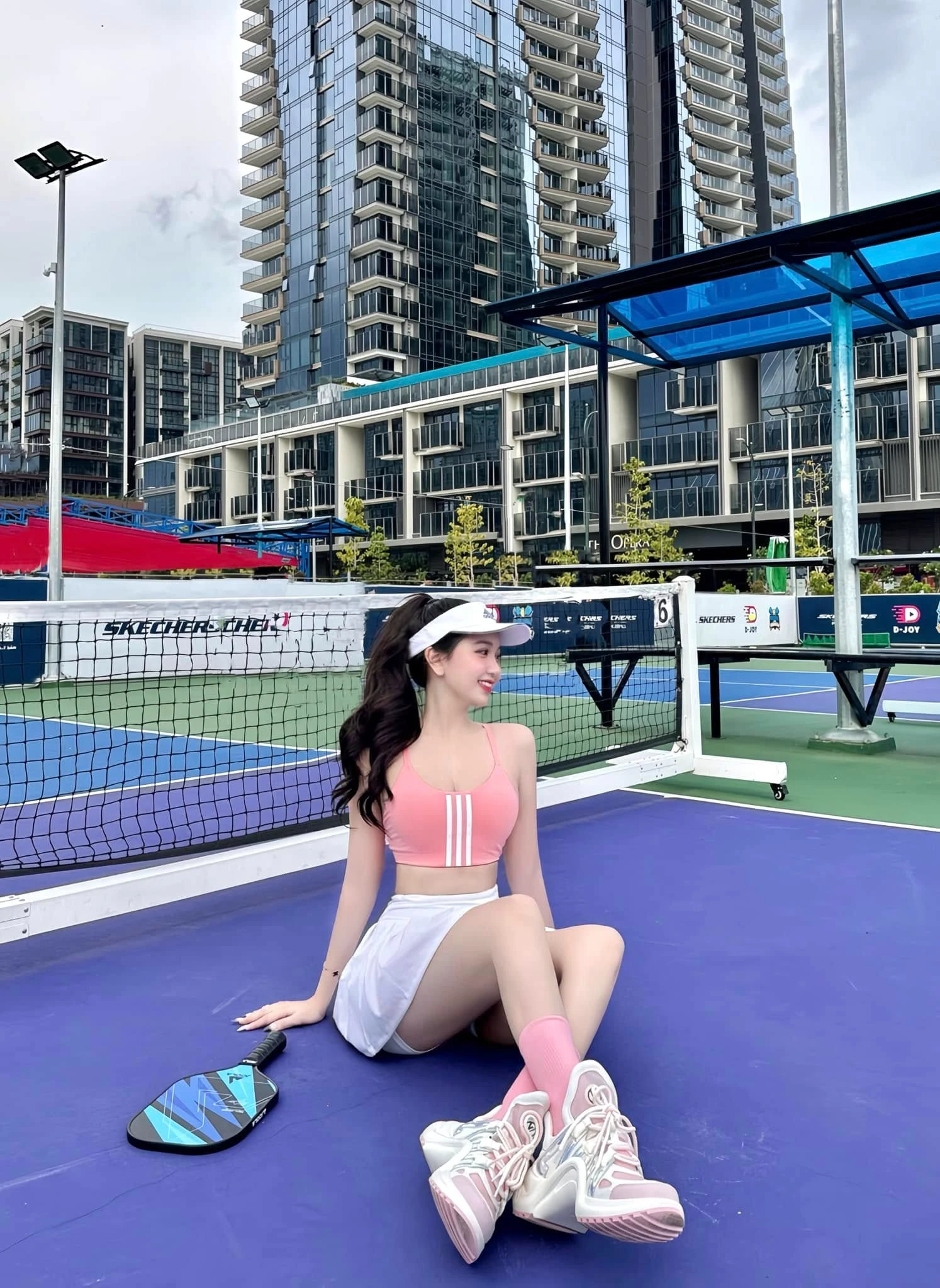 Hồ ngọc ý nhi 8 Hồ ngọc ý nhi 8